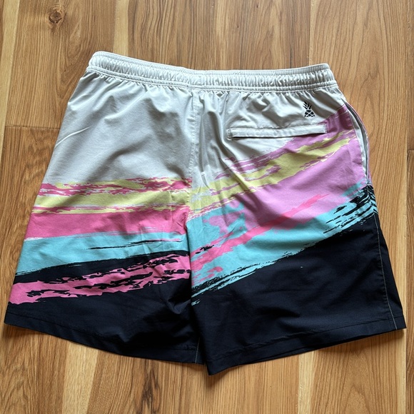 Chubbies Ultimate Training Short - 7 inch inseam - Picture 2 of 3